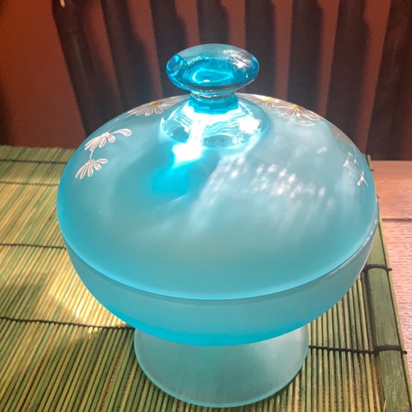 Vintage blue frosted candy dish - Picture 4 of 9